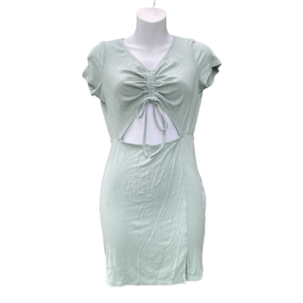 Hesperus ribbed key hole front mint mini dress